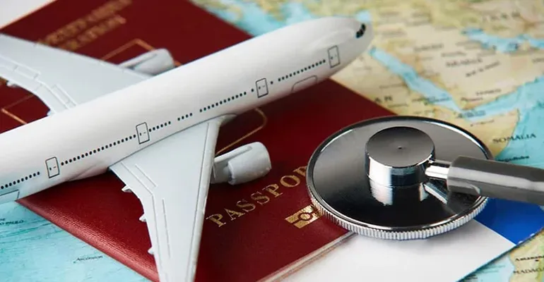 آشنایی با بیمه مسافرتی کانادا